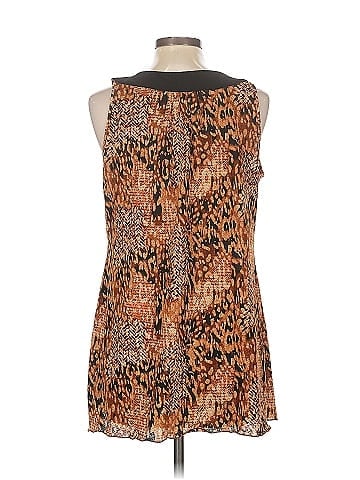 Christopher & Banks Tank Top (view 2)