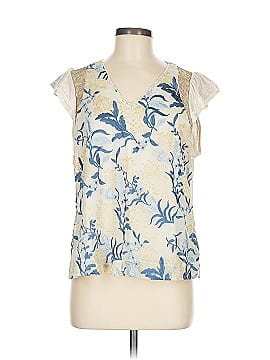 Tiny Sleeveless Blouse