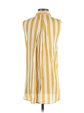 Velvet Heart Sleeveless Button-Down Shirt (view 2)