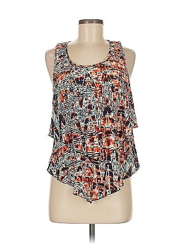 B.wear Sleeveless Blouse (view 1)