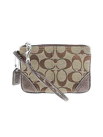 Coach Wristlet (view 2)