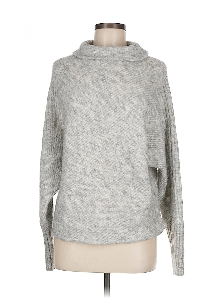 Pre-owned Max Studio 3/4 Sleeve Turtleneck In Gray