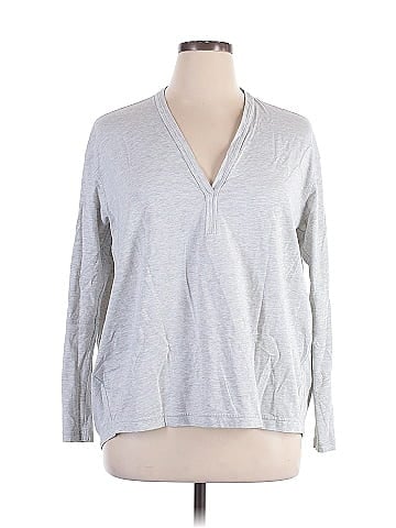 Lululemon Athletica 3/4 Sleeve T-Shirt (view 1)