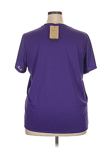 Nike Active T-Shirt (view 2)