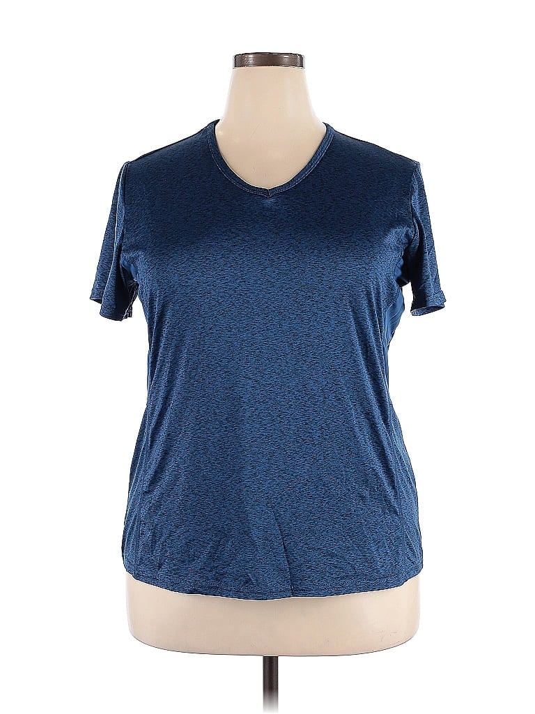 Pre-owned Real Essentials Active T-shirt In Blue
