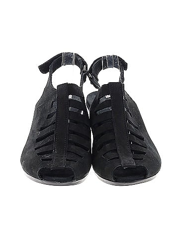Munro American Heels (view 2)