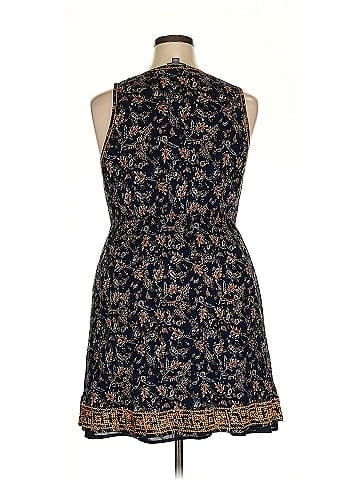Market and Spruce Casual Dress (view 2)