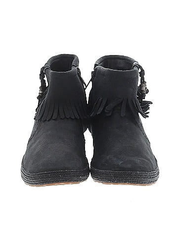 Ugg Australia Ankle Boots (view 2)