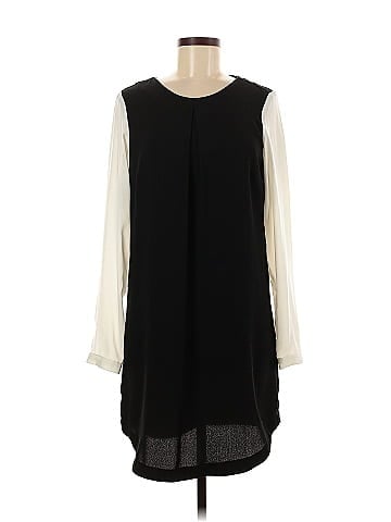 Mossimo Casual Dress (view 1)