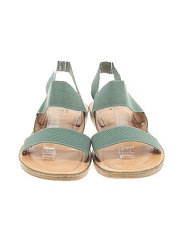 Universal Thread Sandals (view 2)