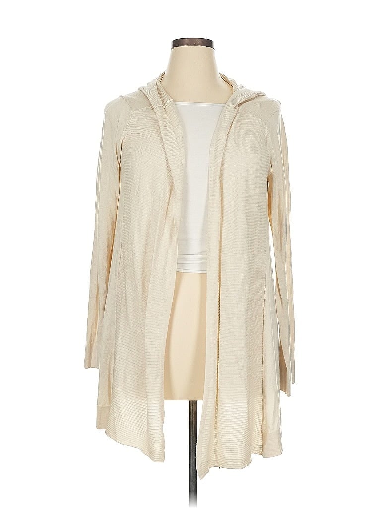 Click to view more detailed imagery on our partner's website Pre-owned Roz & Ali Cardigan Sweater In White
