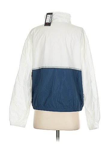 Peloton Windbreaker (view 2)