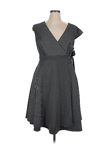Slate & Willow Casual Dress (view 1)