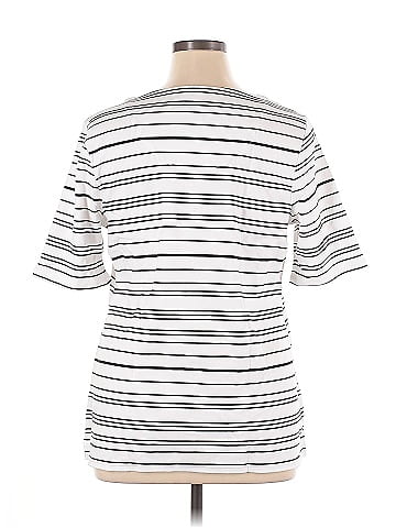 Croft & Barrow Short Sleeve T-Shirt (view 2)