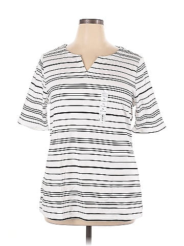 Croft & Barrow Short Sleeve T-Shirt (view 1)