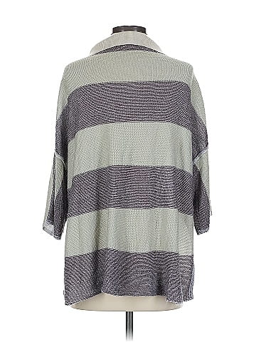 Easel 3/4 Sleeve Button-Down Shirt (view 2)