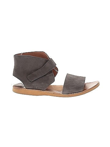 Vince. Sandals (view 1)