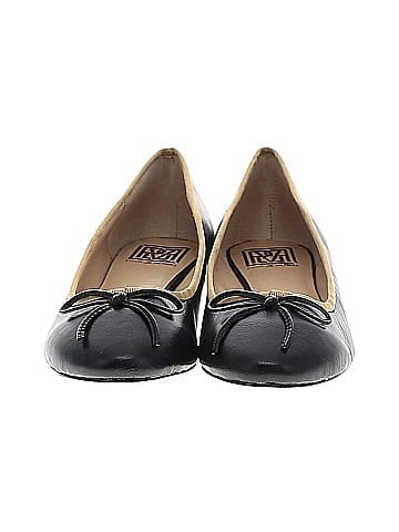 Pour La Victoire Flats (view 2)