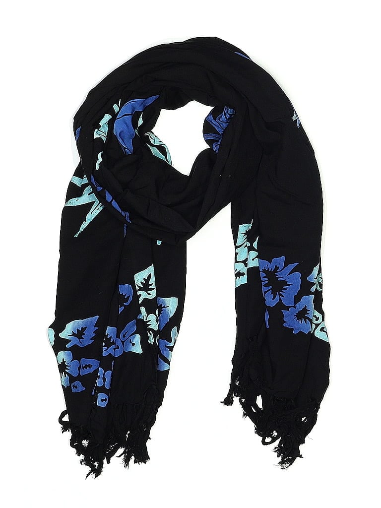 Pre-owned Young Fashion Scarf In Black