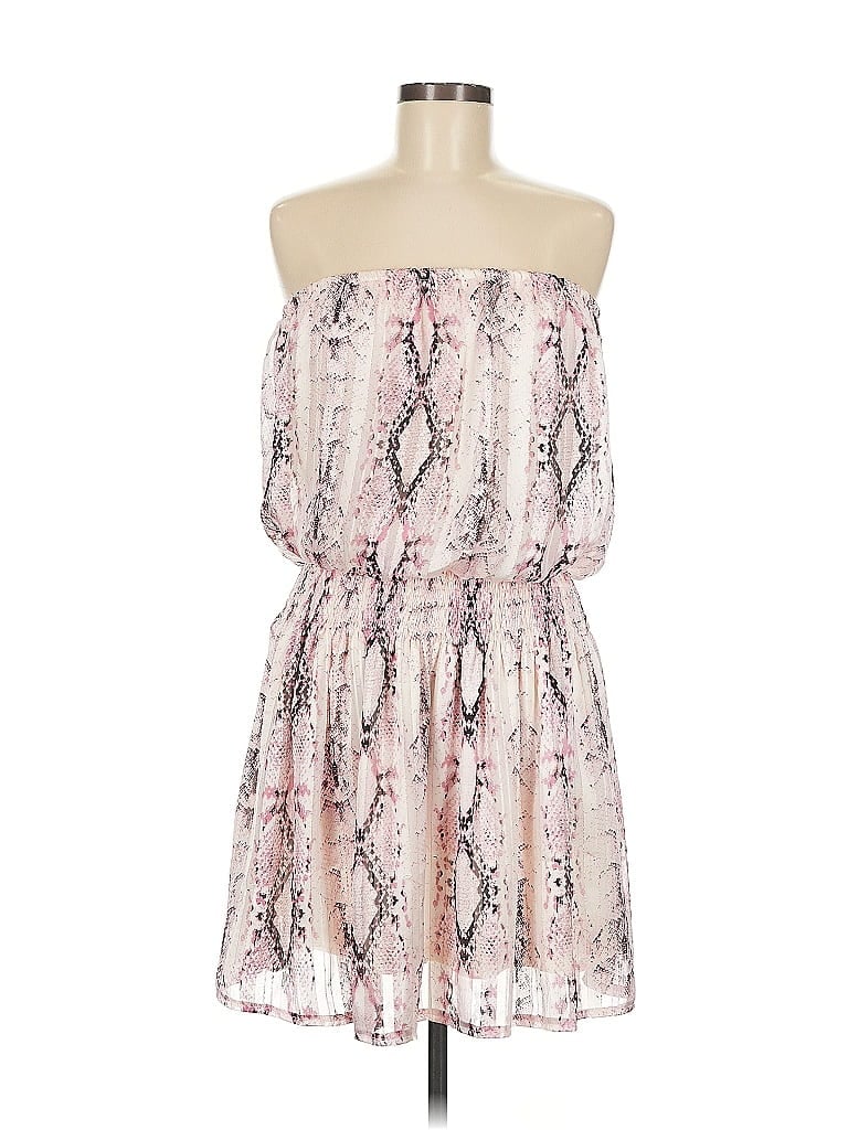 Click to view more detailed imagery on our partner's website Pre-owned Glam Cocktail Dress In White