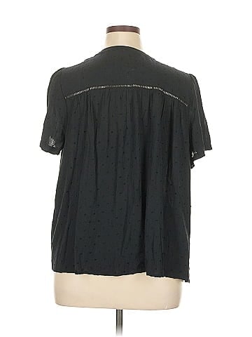 Market and Spruce Short Sleeve Blouse (view 2)