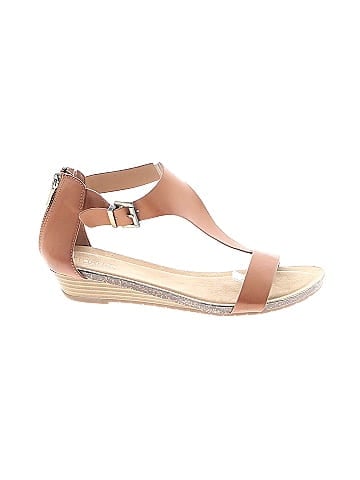 Kenneth Cole REACTION Sandals (view 1)