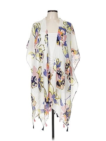 Woven Heart Poncho (view 1)