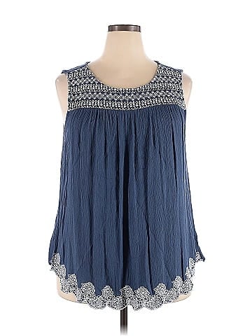 a.n.a. A New Approach Sleeveless Blouse (view 1)