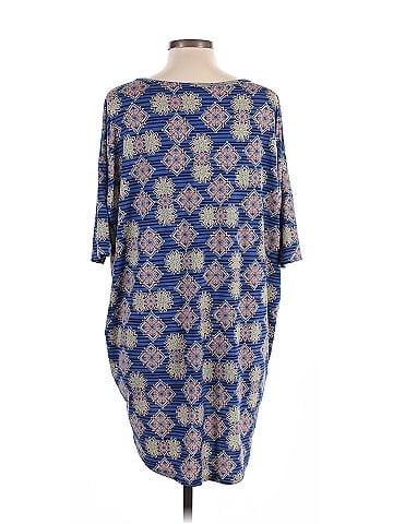 Lularoe Short Sleeve Top (view 2)