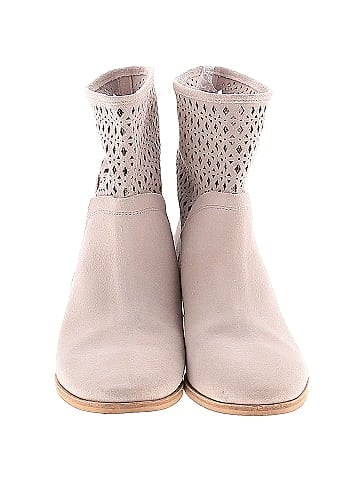MICHAEL Michael Kors Ankle Boots (view 2)