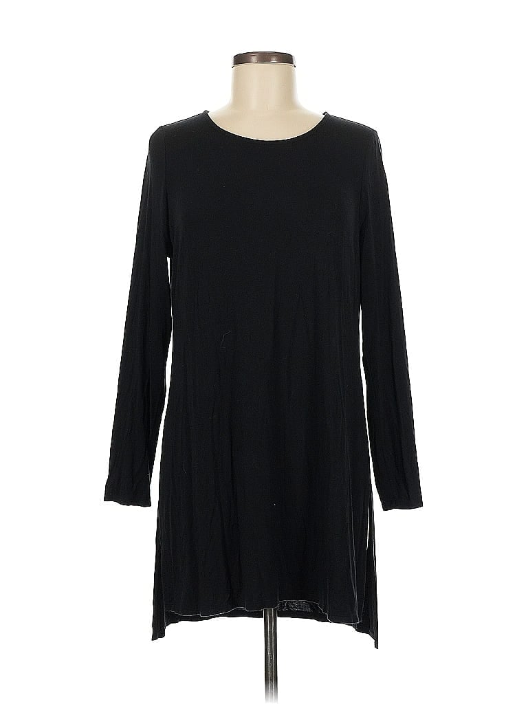 Click to view more detailed imagery on our partner's website Pre-owned Soma Casual Dress In Black