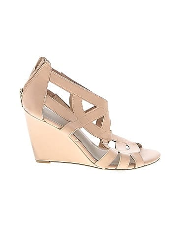 Cato Wedges (view 1)