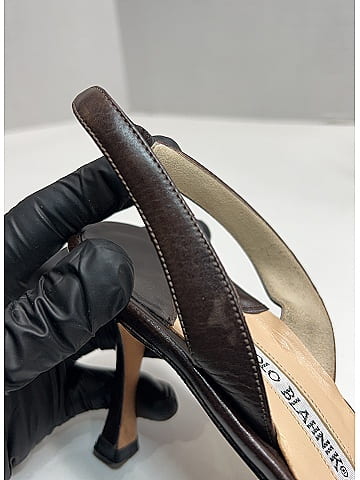 Manolo Blahnik Black Brown Carolyne Leather Slingback Heels Manolo Blahnik Black Brown Carolyne Leather Slingback Heels