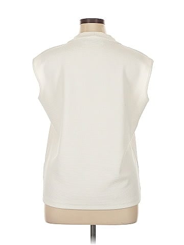 Kasper Sleeveless Blouse (view 2)