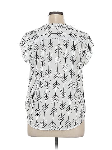 Fun2Fun Short Sleeve Blouse (view 2)