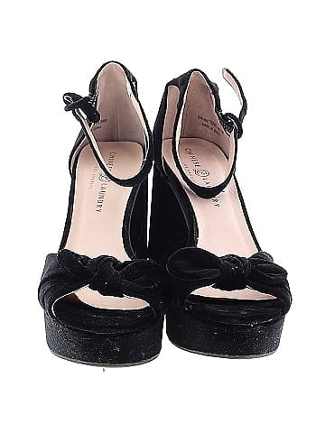 Chinese Laundry Heels (view 2)