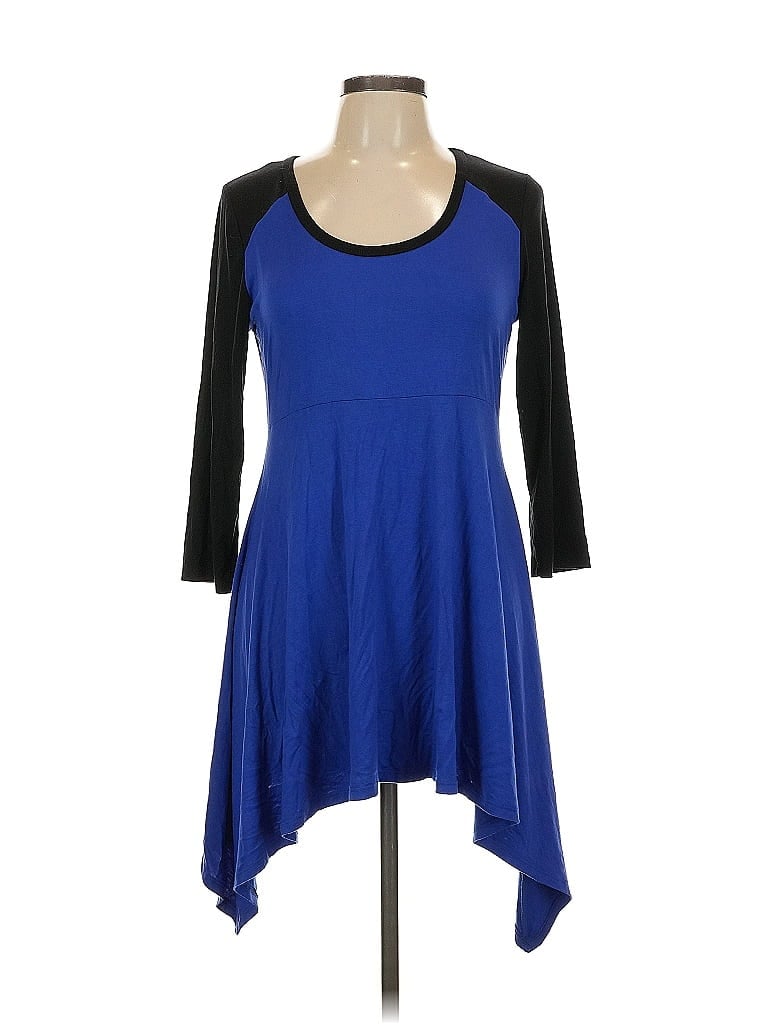 Click to view more detailed imagery on our partner's website Pre-owned Karen Kane Casual Dress In Blue