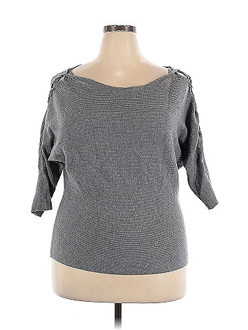 Jennifer Lopez 3/4 Sleeve Top (view 1)