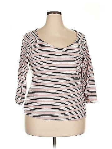 Jennifer Lopez 3/4 Sleeve Top (view 1)
