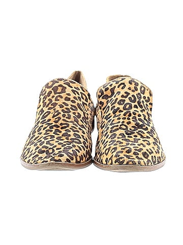 Crown Vintage Flats (view 2)