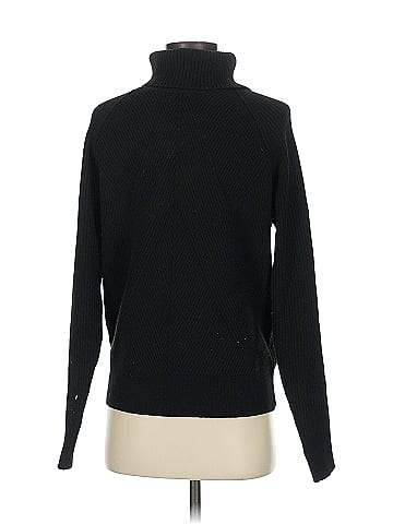 Chouyatou Turtleneck Sweater (view 2)
