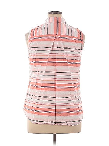 Croft & Barrow Sleeveless Button-Down Shirt (view 2)