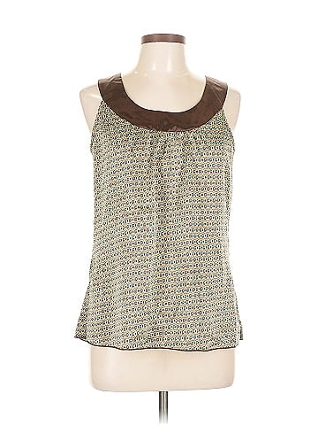 B.wear Sleeveless Blouse (view 1)