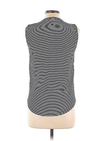 Lululemon Athletica Sleeveless T-Shirt (view 2)