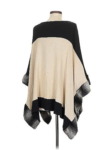 Capote Poncho (view 2)