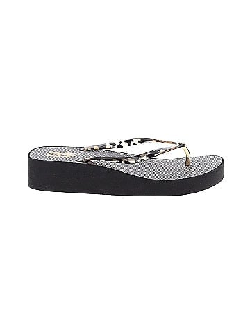 DKNY Flip Flops (view 1)