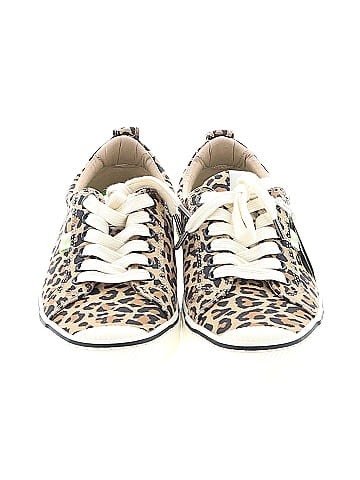 Cariuma Sneakers (view 2)