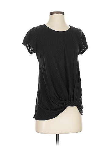 Maurices Short Sleeve T-Shirt (view 1)