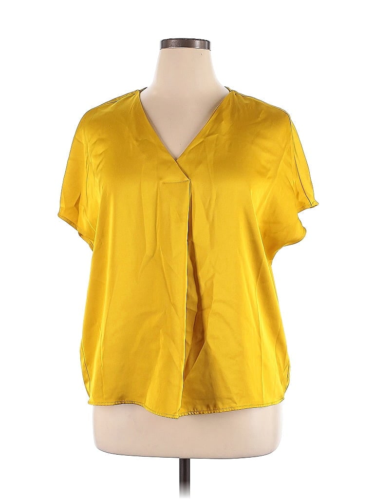 Pre-owned Cupcakes And Cashmere Short Sleeve Blouse In Yellow