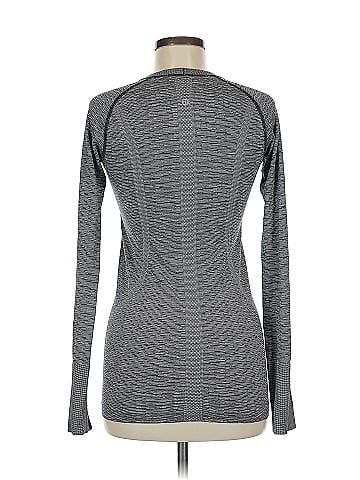 Lululemon Athletica Long Sleeve T-Shirt (view 2)